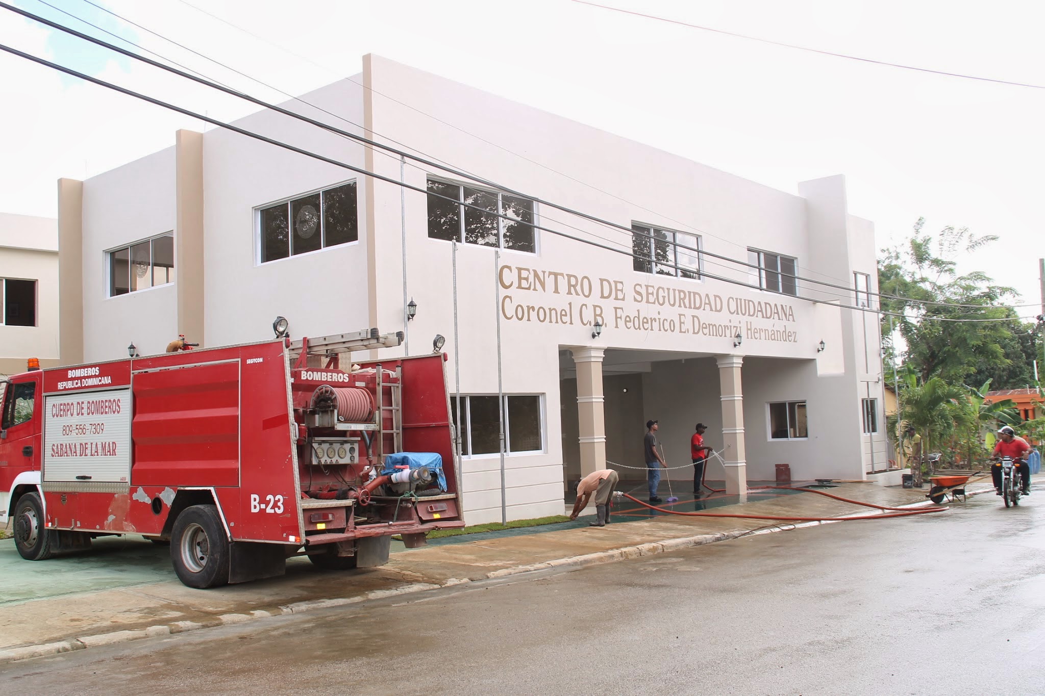 Inauguran moderno local a los bomberos en Sabana de la Mar ...